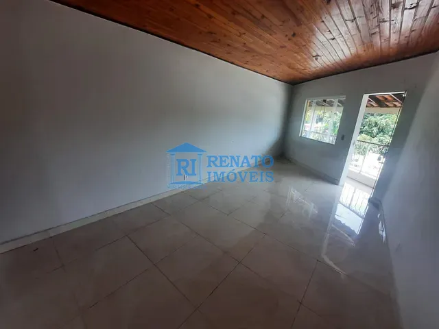 Apartamento 1 quarto e 1 banheiro, para alugar, no bairro Centro em Maricá