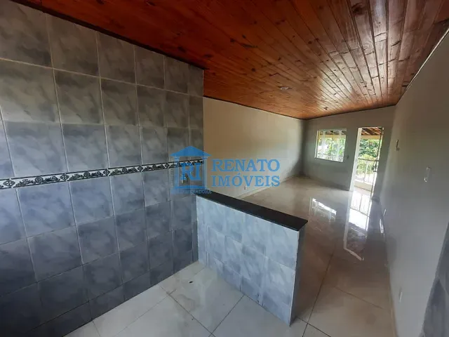 Apartamento 1 quarto e 1 banheiro, para alugar, no bairro Centro em Maricá