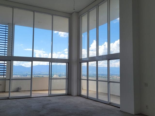 Apartamento com 360m² 4 quartos e 4 banheiros, à venda, no bairro Loteamento Residencial e Comercial Bosque Flamboyant em Taubaté