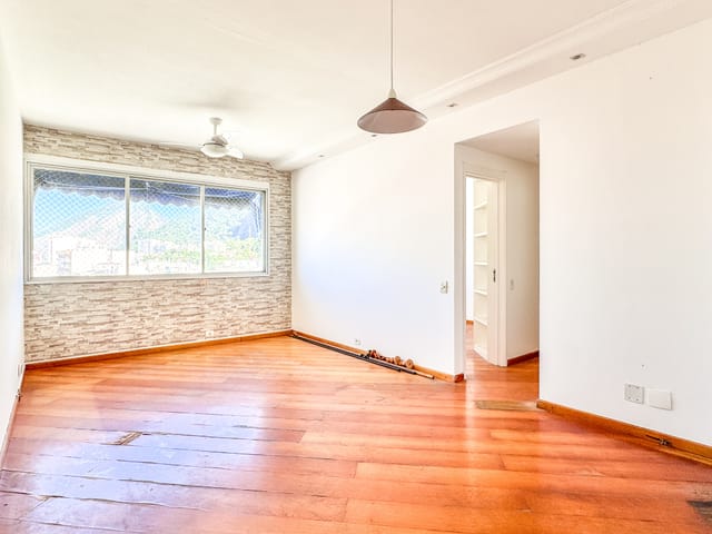 Foto do Apartamento - 2 Quartos + Dependência Completa, Leme, Rio de Janeiro, RJ | Vizinhos do Leme