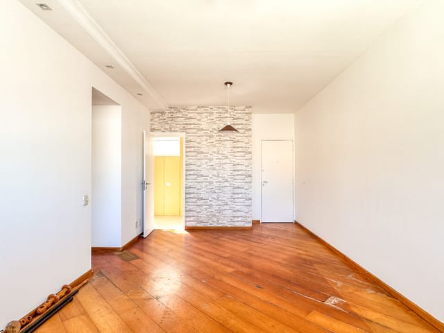 Foto do Apartamento - 2 Quartos + Dependência Completa, Leme, Rio de Janeiro, RJ | Vizinhos do Leme