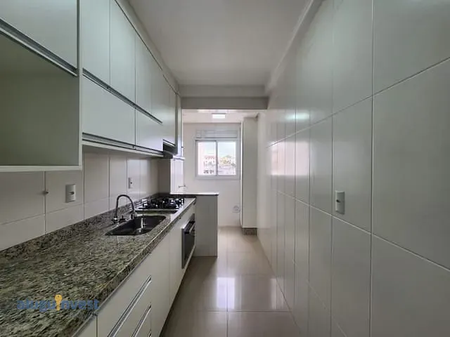 Apartamento 2 quartos e 1 banheiro, para alugar, no bairro Barreiros em São José