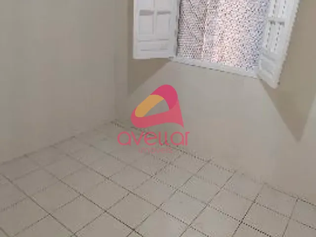 Apartamento 2 quartos e 1 banheiro, para alugar, no bairro Várzea em Recife