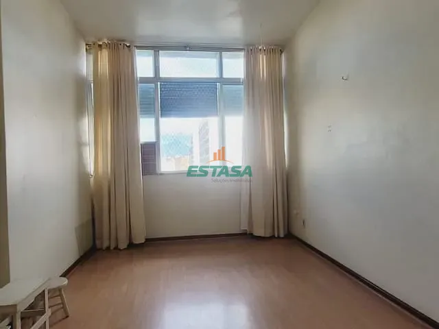 Apartamento 1 quarto e 2 banheiros, à venda, no bairro Centro em Rio de Janeiro