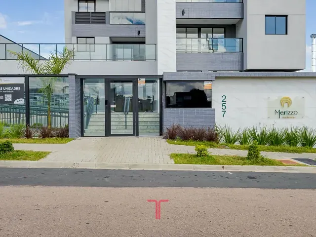 Apartamento com 59m² 2 quartos e 1 banheiro, à venda, no bairro Capão Raso em Curitiba