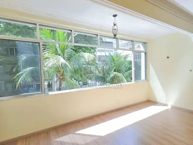 Apartamento com 130m² 3 quartos e 3 banheiros, à venda, no bairro Copacabana em Rio de Janeiro