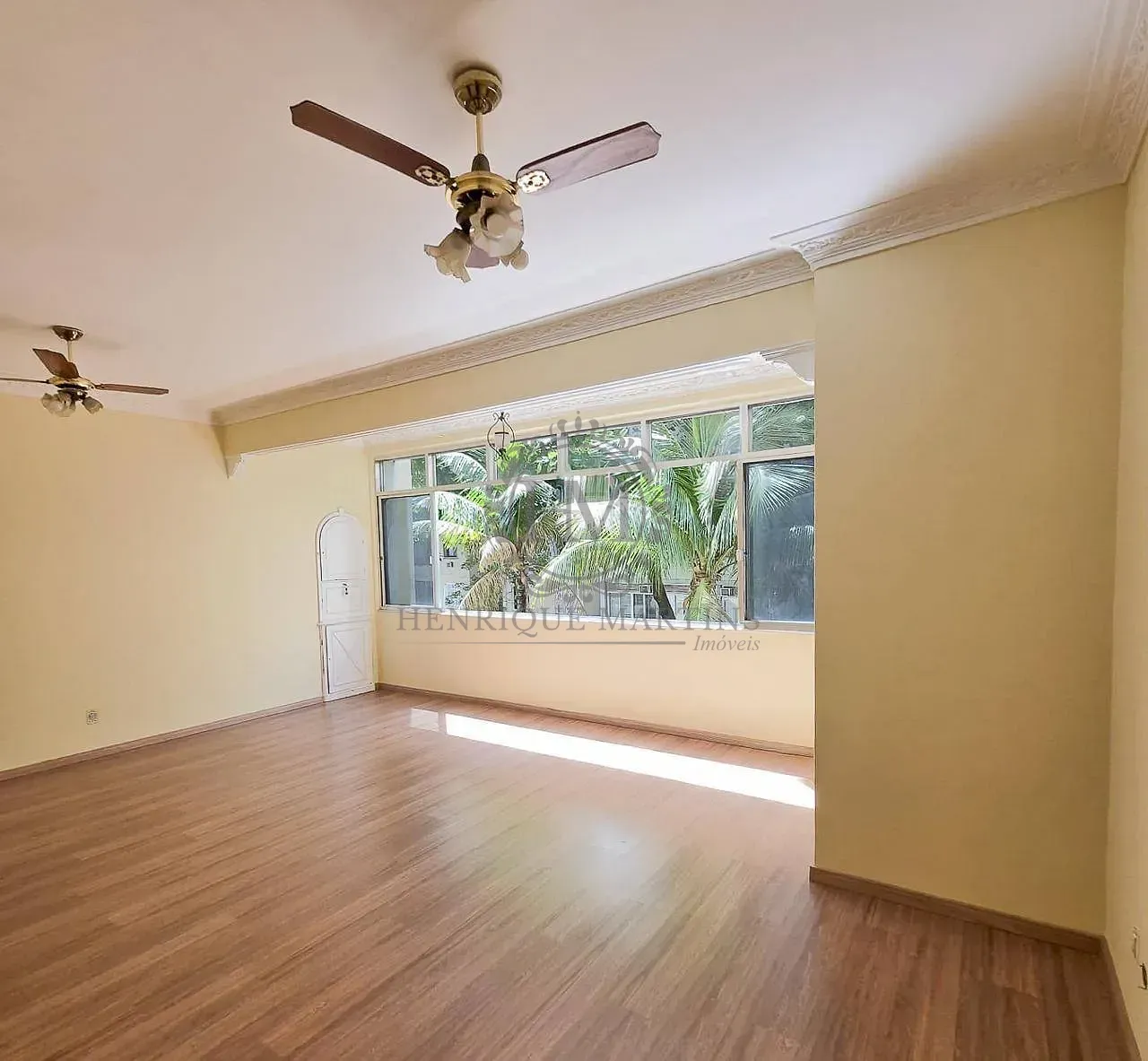 Apartamento, 3 quartos, 130 m² - Foto 1