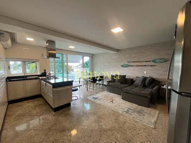 Apartamento com 55m² 1 quarto e 1 banheiro, à venda, no bairro Martim de Sá em Caraguatatuba