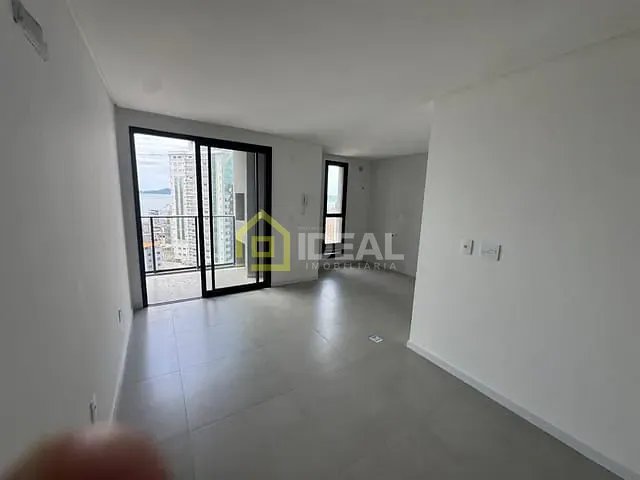 Apartamento 3 quartos e 2 banheiros, à venda, no bairro Morretes em Itapema