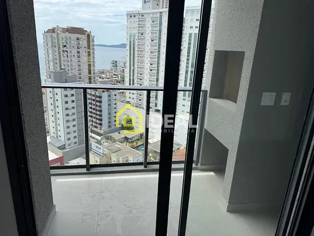 Apartamento 3 quartos e 2 banheiros, à venda, no bairro Morretes em Itapema