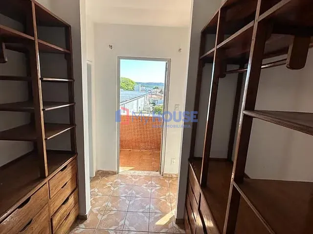 Apartamento com 160m² 3 quartos e 3 banheiros, à venda ou para alugar, no bairro Pontal em Ilhéus