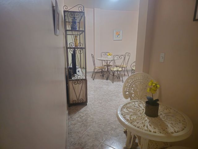Apartamento com 140m² 2 quartos e 2 banheiros, para alugar, no bairro Centro em Cabo Frio
