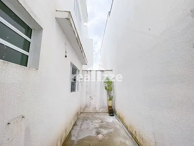 Apartamento com 63m² 2 quartos e 1 banheiro, à venda ou para alugar, no bairro Conjunto Habitacional Juscelino Kubitschek de Oliveira em Itapira