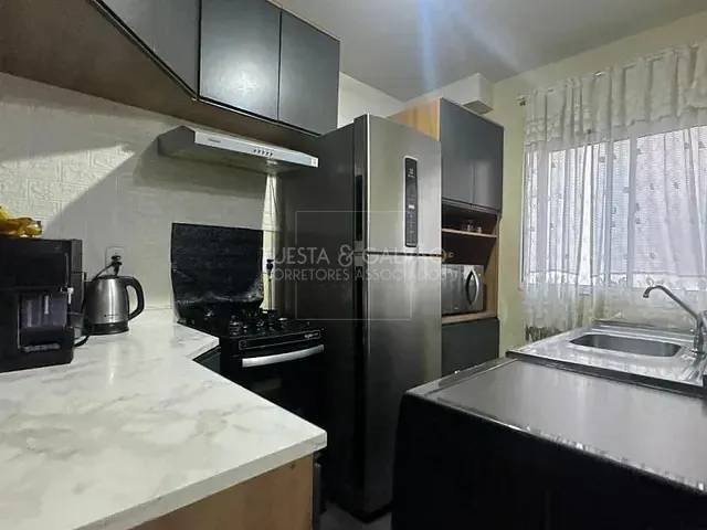 Apartamento com 38m² 2 quartos e 1 banheiro, à venda, no bairro Pinheirinho em Curitiba