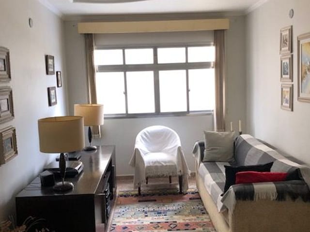Foto do Apartamento - APARTAMENTO DE 2 DORMITÓRIOS GRANDES, SUPER REFORMADO, SEMIMOBILIADO E BEM LOCALIZADO, À VENDA, NO TATUAPÉ, À 800m DA ESTAÇÃO CARRÃO DO METRÔ. | Unique Imóveis