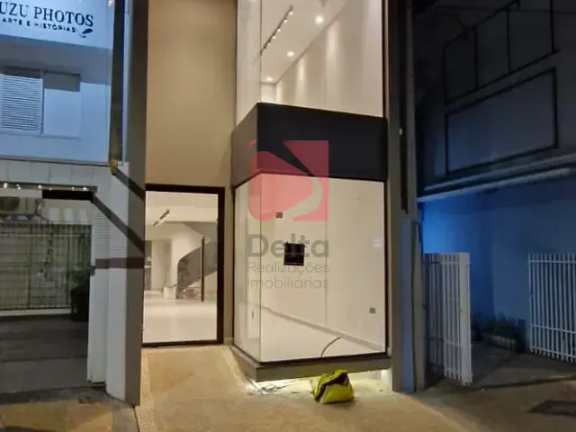Apartamento com 84m² 2 quartos e 2 banheiros, para alugar, no bairro Centro em Pirassununga