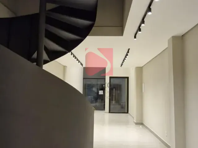 Apartamento com 84m² 2 quartos e 2 banheiros, para alugar, no bairro Centro em Pirassununga