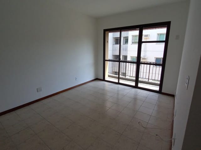 Apartamento 2 quartos e 1 banheiro, à venda, no bairro Freguesia (Jacarepaguá) em Rio de Janeiro