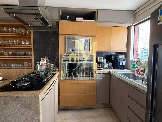 Apartamento 5 quartos e 6 banheiros, à venda, no bairro Marco em Belém