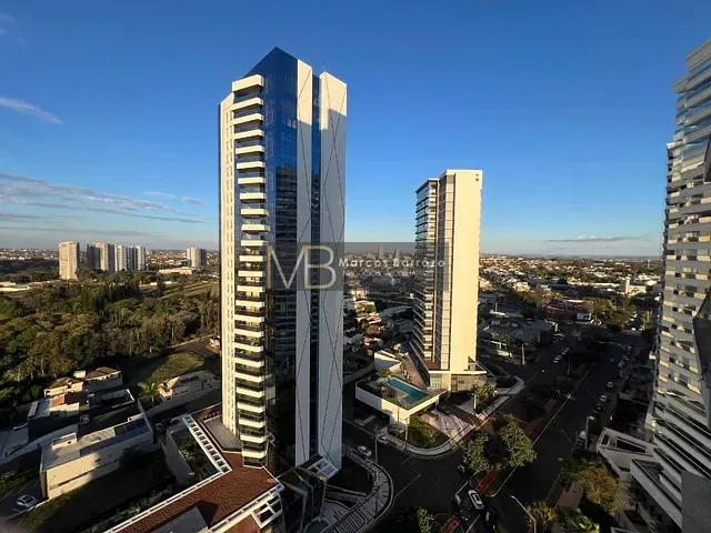 Apartamento com 218m² 3 quartos e 4 banheiros, à venda, no bairro Bela Suiça em Londrina