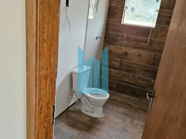 Apartamento 2 quartos e 2 banheiros, à venda, no bairro Jardim Quisisana em Poços de Caldas