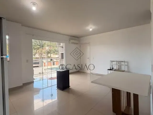 Apartamento 2 quartos e 2 banheiros, para alugar, no bairro Cedro em Camboriú
