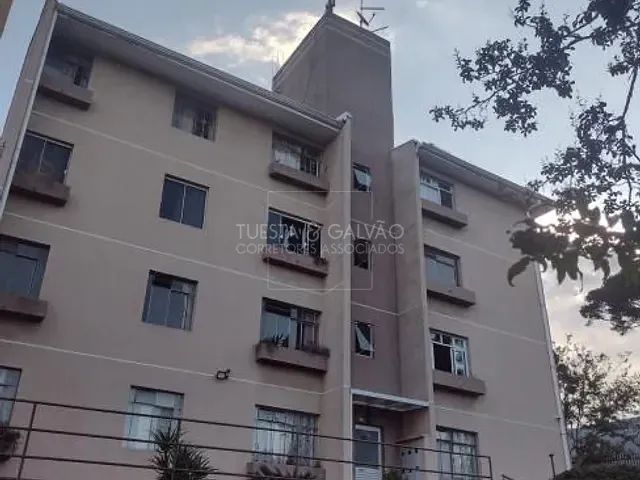 Apartamento com 47m² 3 quartos e 1 banheiro, à venda, no bairro Pinheirinho em Curitiba