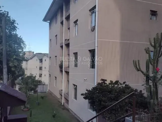 Apartamento com 47m² 3 quartos e 1 banheiro, à venda, no bairro Pinheirinho em Curitiba