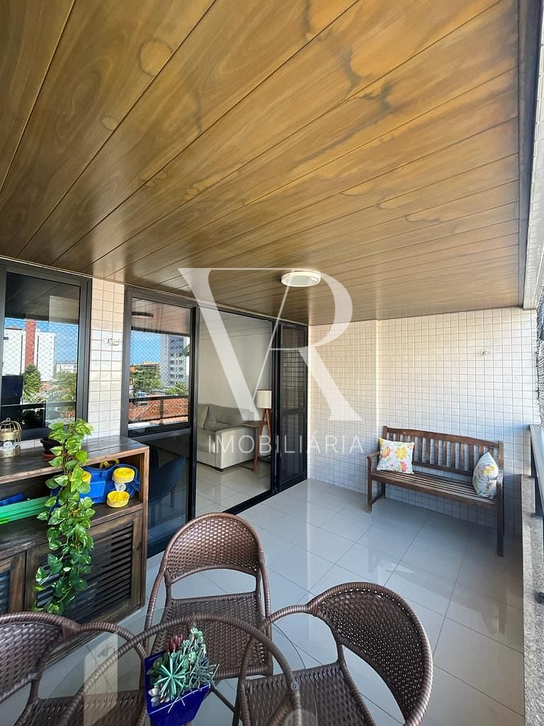 Apartamento à venda com 4 quartos, 147m² - Foto 2
