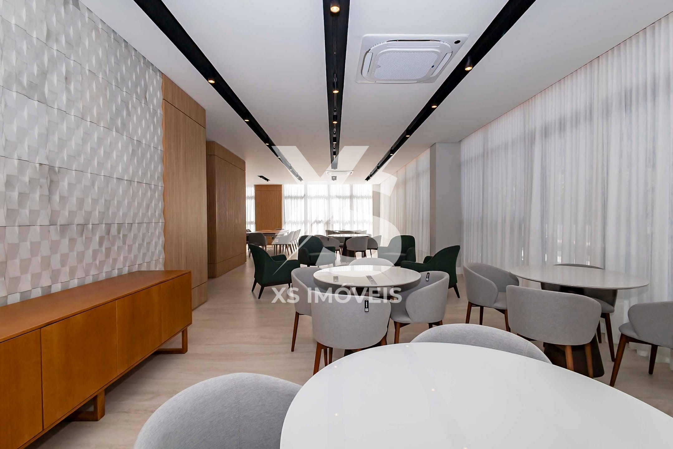 Apartamento à venda com 2 quartos, 95m² - Foto 42