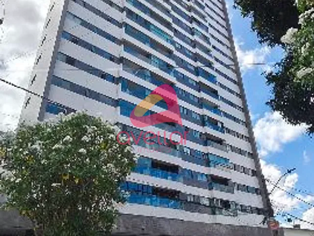 Apartamento 2 quartos e 2 banheiros, para alugar, no bairro Torre em Recife