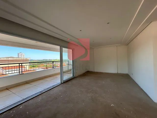 Apartamento com 446m² 4 quartos e 1 banheiro, à venda, no bairro Centro em Pirassununga