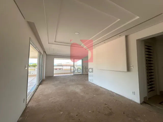 Apartamento com 446m² 4 quartos e 1 banheiro, à venda, no bairro Centro em Pirassununga