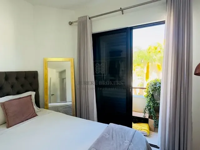 Apartamento com 50m² 1 quarto e 1 banheiro, à venda, no bairro Jurerê em Florianópolis