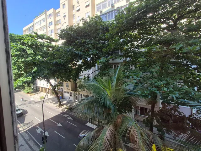 Foto do Apartamento - Apartamento 3 Quartos | 130 m² | Excelente Localização | Copacabana RJ por R$ 1.000.000 | Henrique Martins