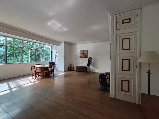 Apartamento com 130m² 3 quartos e 3 banheiros, à venda, no bairro Copacabana em Rio de Janeiro