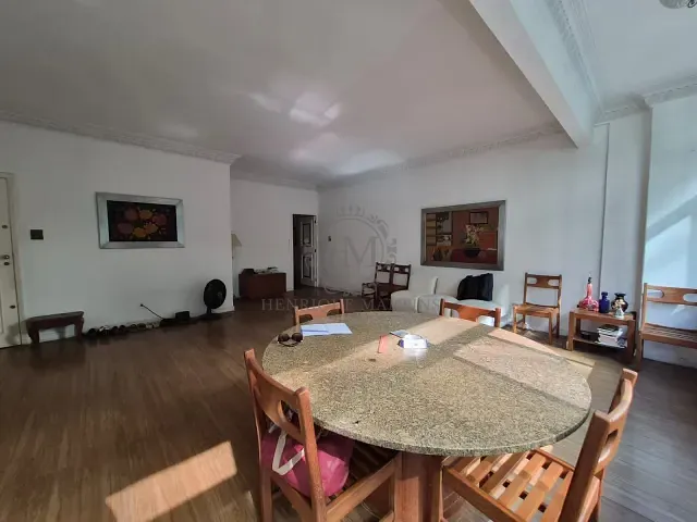 Apartamento com 130m² 3 quartos e 3 banheiros, à venda, no bairro Copacabana em Rio de Janeiro