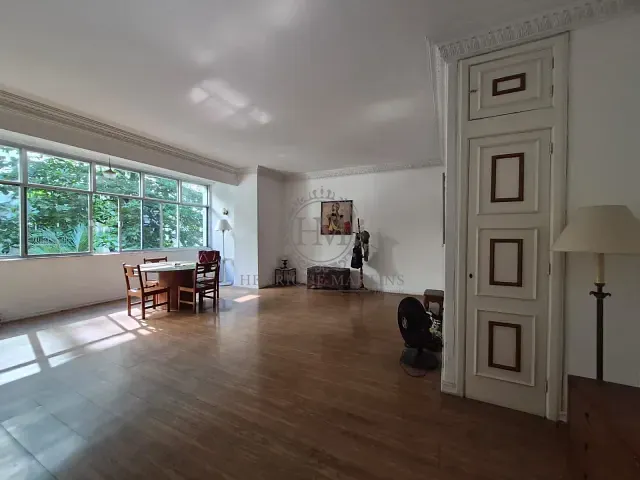 Apartamento com 130m² 3 quartos e 3 banheiros, à venda, no bairro Copacabana em Rio de Janeiro