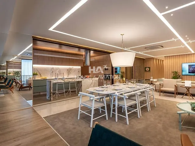 Apartamento com 262m², à venda, no bairro Setor Bueno em Goiânia