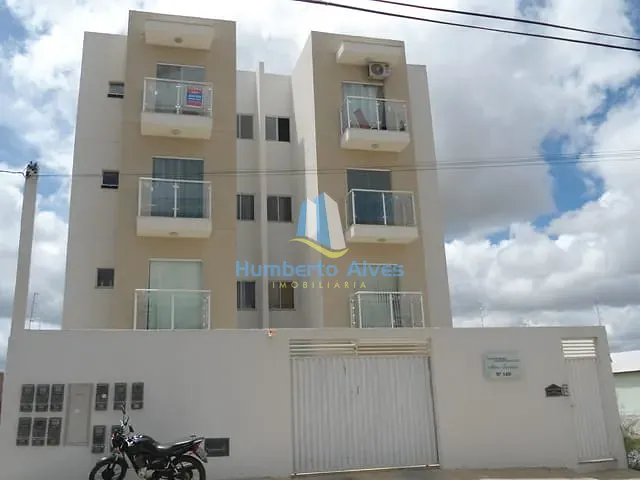 Apartamento 2 quartos e 1 banheiro, para alugar, no bairro Candeias em Vitória da Conquista