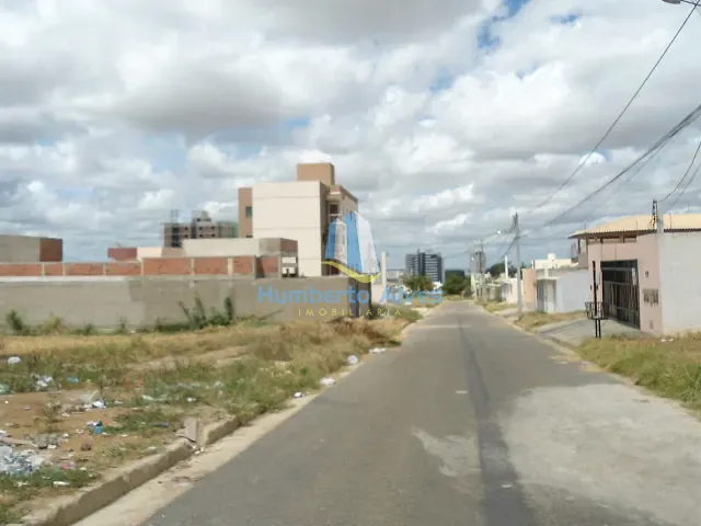Apartamento 2 quartos e 1 banheiro, para alugar, no bairro Candeias em Vitória da Conquista