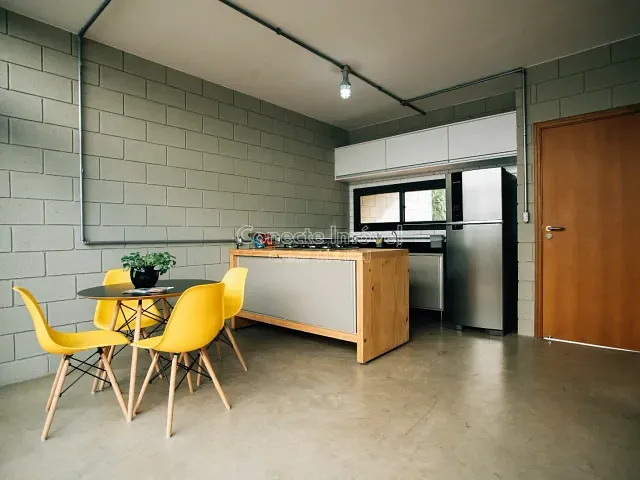 Apartamento 1 quarto e 1 banheiro, para alugar, no bairro Centro em Holambra