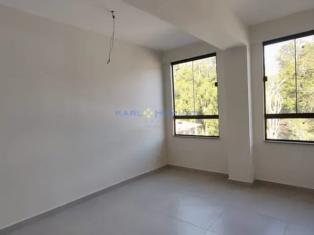 Apartamento com 60m² 1 quarto e 1 banheiro, para alugar, no bairro Corrêas em Petrópolis