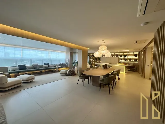 Apartamento com 571m² 4 quartos e 6 banheiros, à venda, no bairro Bela Suiça em Londrina