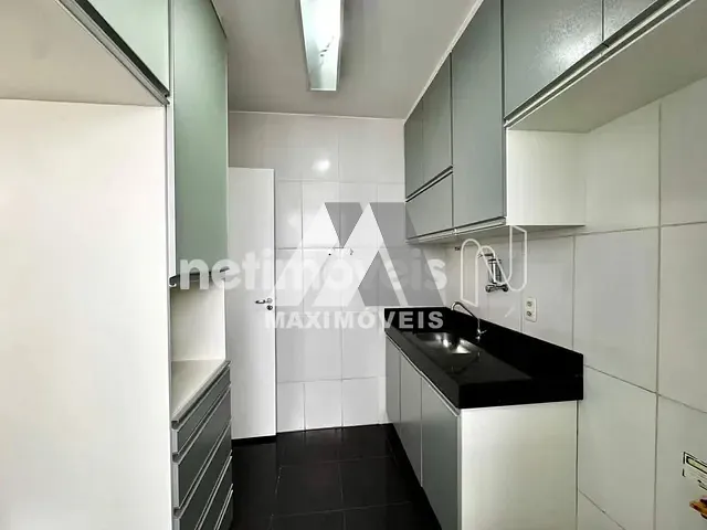 Apartamento 3 quartos e 2 banheiros, à venda, no bairro Buritis em Belo Horizonte