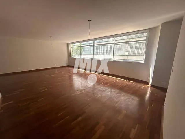 Apartamento 4 quartos e 3 banheiros, à venda, no bairro Vila Nova Conceição em São Paulo
