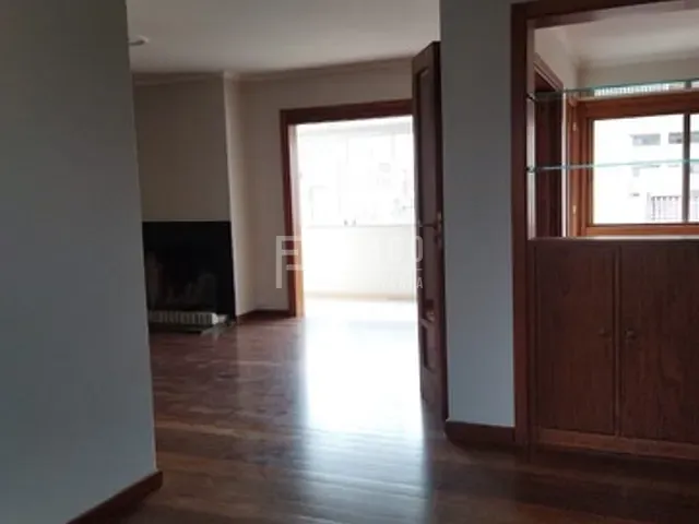 Apartamento 3 quartos e 3 banheiros, à venda, no bairro Centro em Pelotas