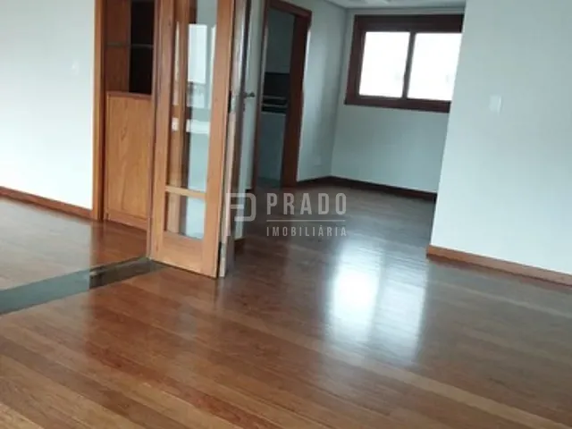 Apartamento 3 quartos e 3 banheiros, à venda, no bairro Centro em Pelotas