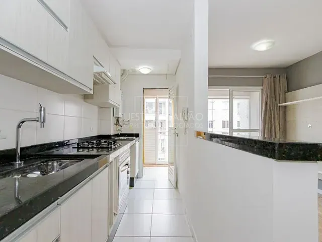 Apartamento com 51m², à venda, no bairro Capão Raso em Curitiba