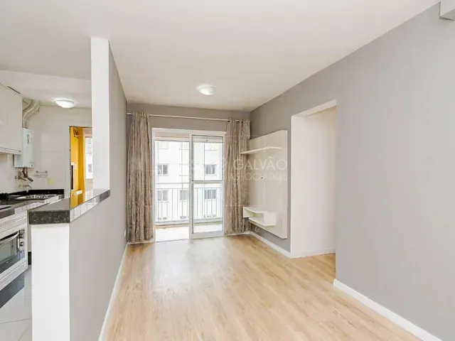 Apartamento com 51m², à venda, no bairro Capão Raso em Curitiba